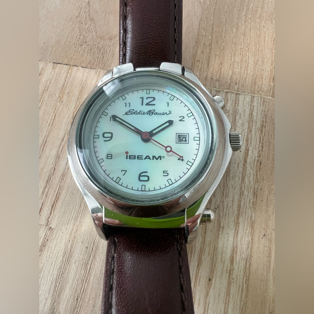 Eddie Bauer ibeam magnifying lens watch NEW BATTERY